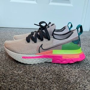 Women’s Nike React